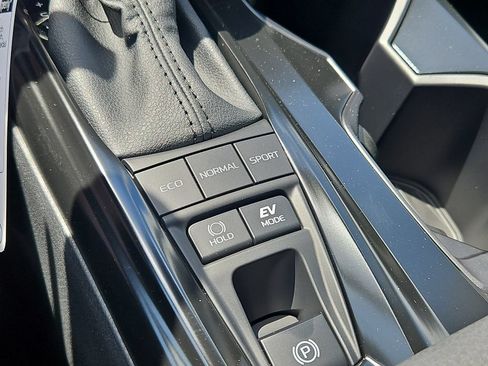New 2026 Toyota Camry Hybrid AWD/4WD image 10