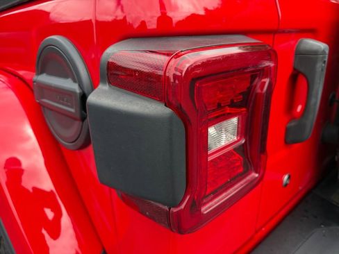 Used 2018 Jeep Wrangler Unlimited Rubicon image 21