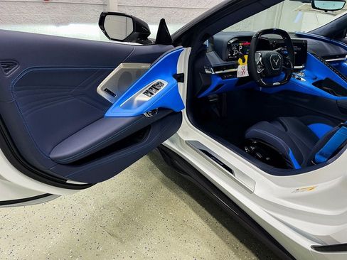 New 2025 Chevrolet Corvette Z06 w/ Z07 Performance Package image 11