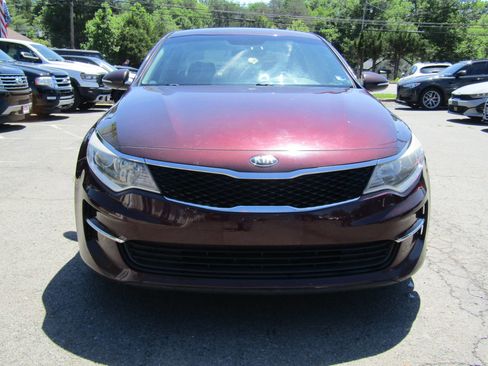 Used 2016 Kia Optima LX w/ Option Group 014 FWD image 2