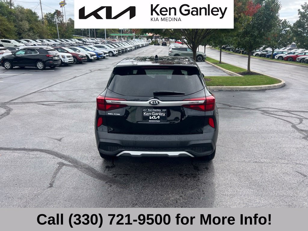 Used 2021 Kia Seltos LX AWD/4WD image 12