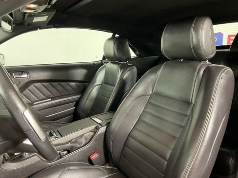 Used 2013 Ford Mustang Premium RWD image 14
