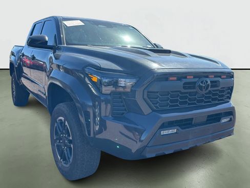 Used 2024 Toyota Tacoma TRD Sport image 5