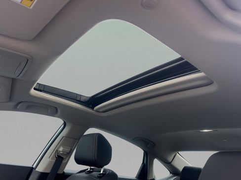 Used 2025 Honda Accord Touring image 10