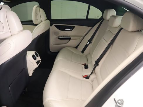 Used 2022 Mercedes-Benz C 300 4MATIC Sedan image 21