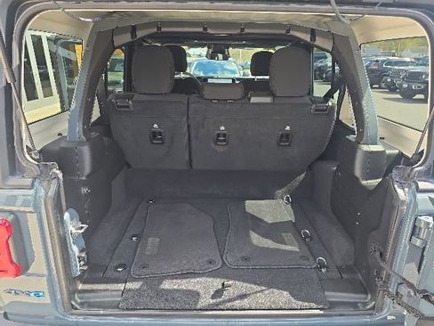 Used 2025 Jeep Wrangler Unlimited Rubicon 4xe w/ Safety Group AWD/4WD image 28