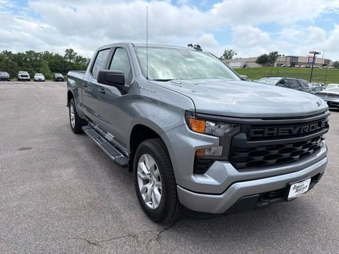 Used 2026 Chevrolet Silverado 1500 Custom AWD/4WD image 9