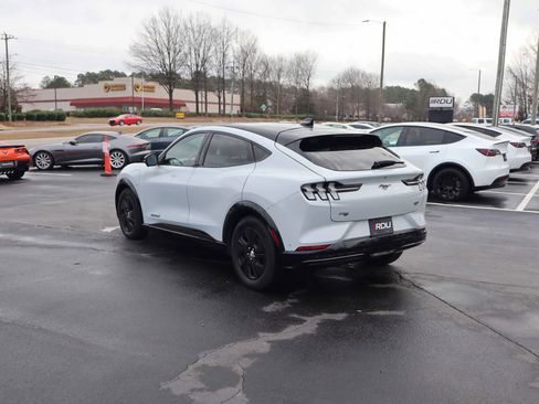 Used 2022 Ford Mustang Mach-E California Route 1 image 9