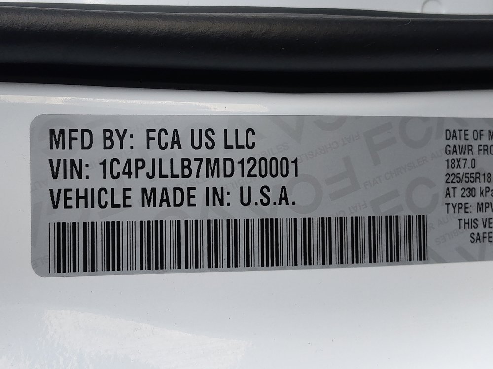 Used 2021 Jeep Cherokee Latitude Plus FWD image 33