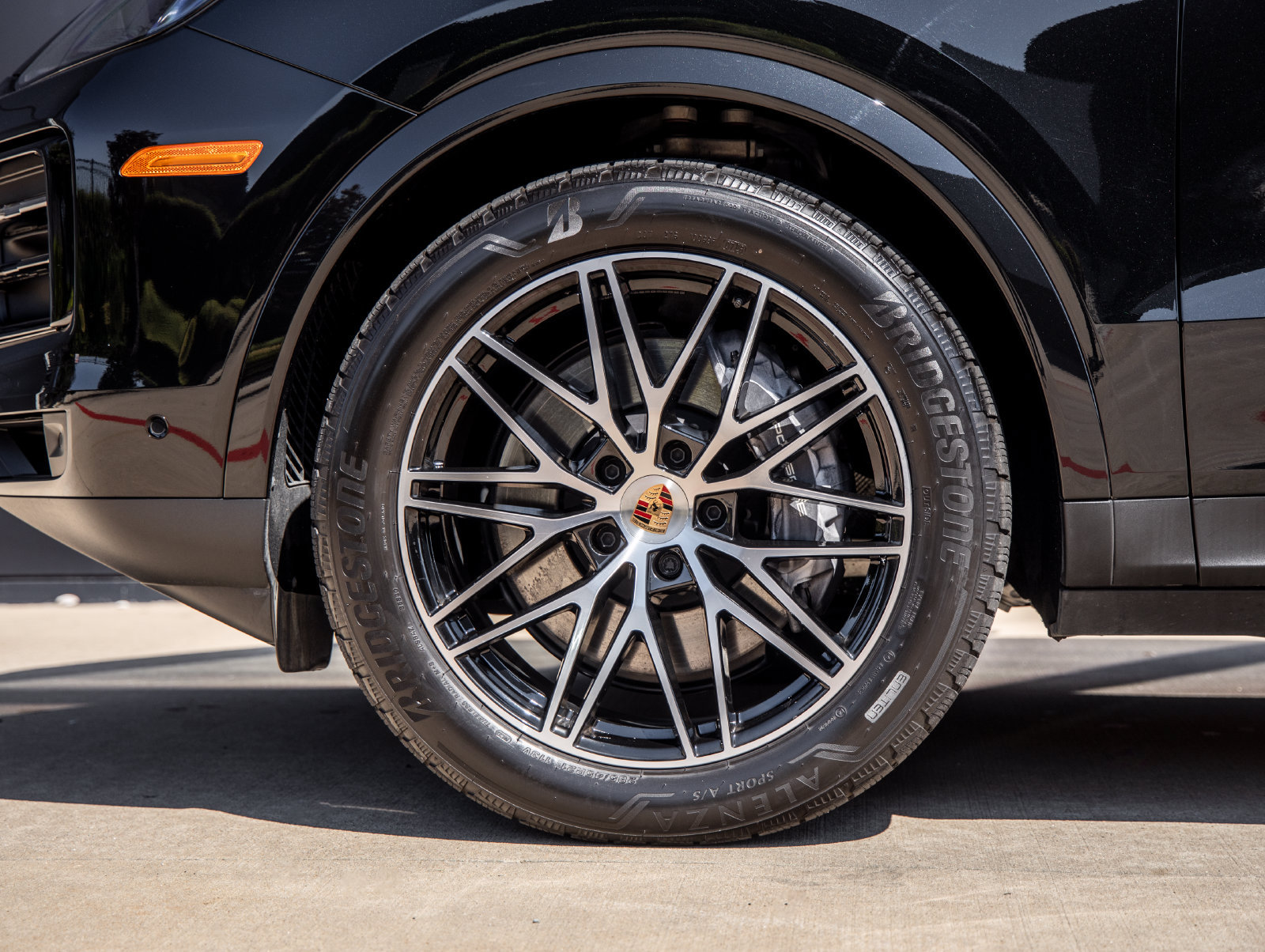 Certified 2026 Porsche Cayenne AWD/4WD image 15