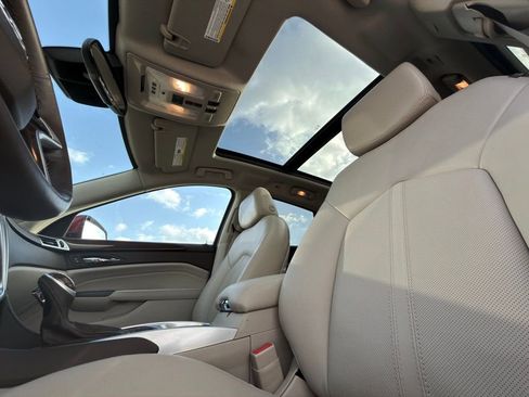 Used 2016 Cadillac SRX Performance w/ Driver Awareness Package image 12