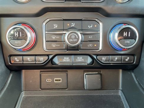 Used 2021 GMC Yukon XL AT4 w/ AT4 Premium Plus Package image 23