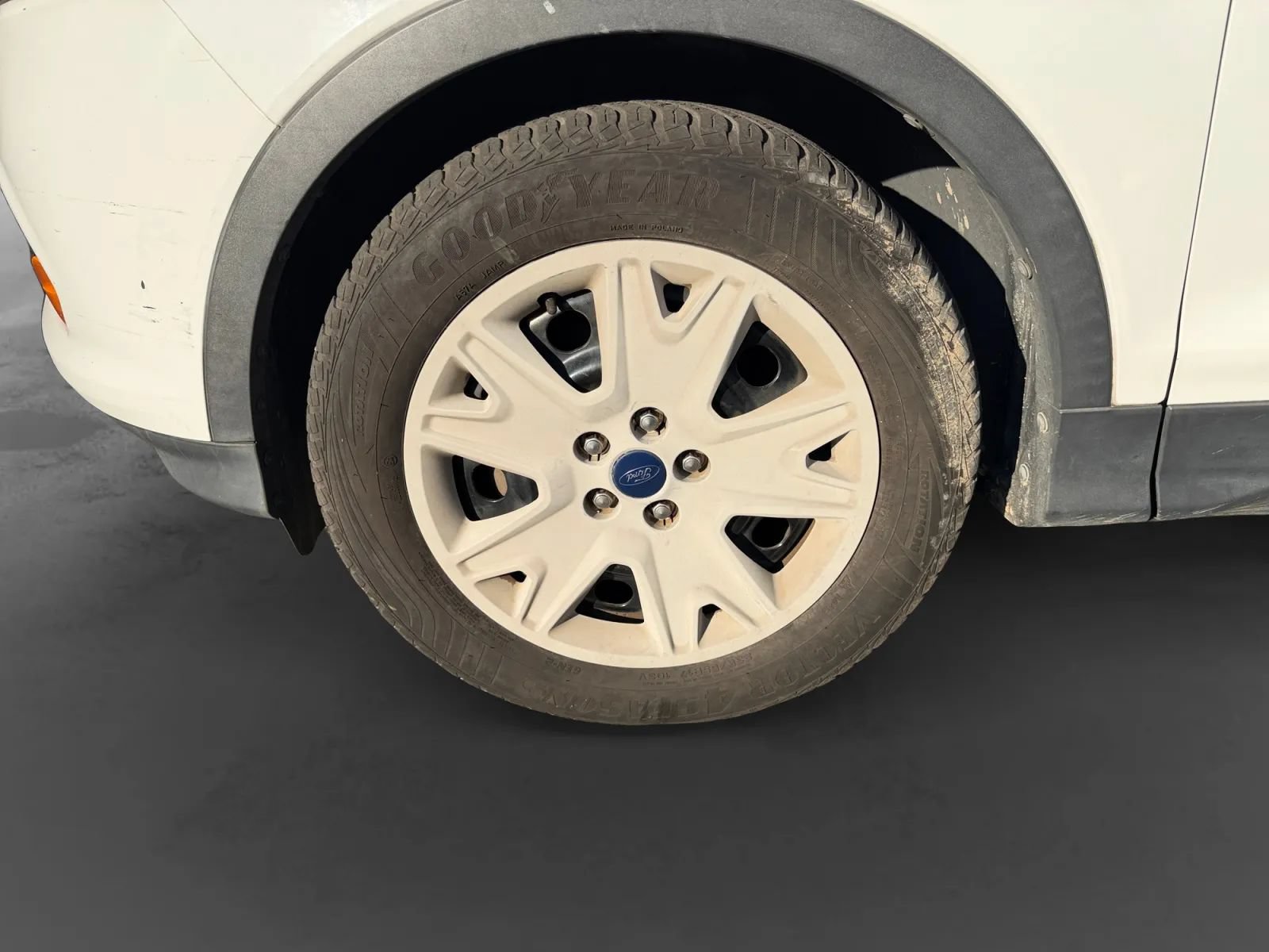 Used 2014 Ford Escape S FWD image 9