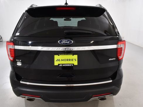 Used 2018 Ford Explorer XLT w/ Equipment Group 202A AWD/4WD image 13