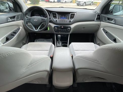 Used 2017 Hyundai Tucson SE image 28