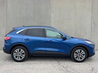 Used 2022 Ford Escape SEL video 2