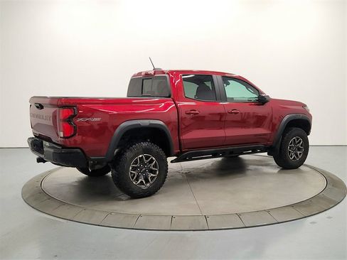 Used 2025 Chevrolet Colorado ZR2 image 7