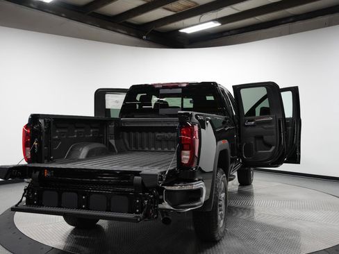 New 2025 GMC Sierra 2500 SLE w/ SLE Value Package; image 12