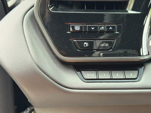 Used 2025 Lexus TX 500h AWD w/ Technology Package image 17
