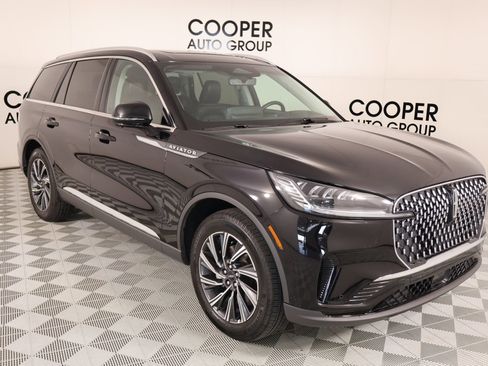 Used 2025 Lincoln Aviator AWD w/ Equipment Group 101A image 1
