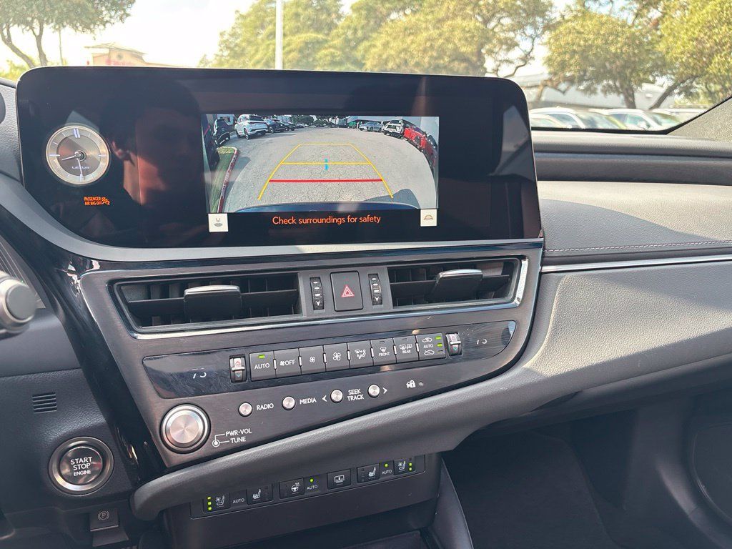 Used 2024 Lexus ES 350 w/ Technology Package FWD image 14