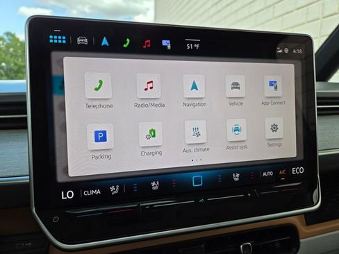 Used 2025 Volkswagen ID. Buzz 1st Edition RWD image 52