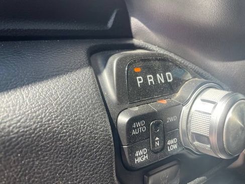 Used 2022 RAM 1500 Laramie w/ Sport Appearance Package AWD/4WD image 15