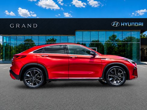Used 2023 INFINITI QX55 Sensory w/ Lighting Package AWD/4WD image 6
