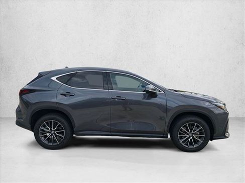 Used 2025 Lexus NX 250 FWD w/ Towing Package (2000 Lbs) image 4