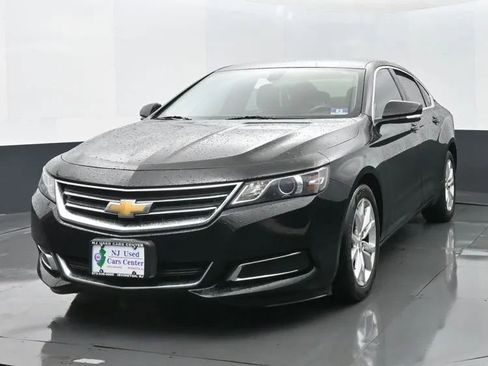 Used 2017 Chevrolet Impala LT image 1