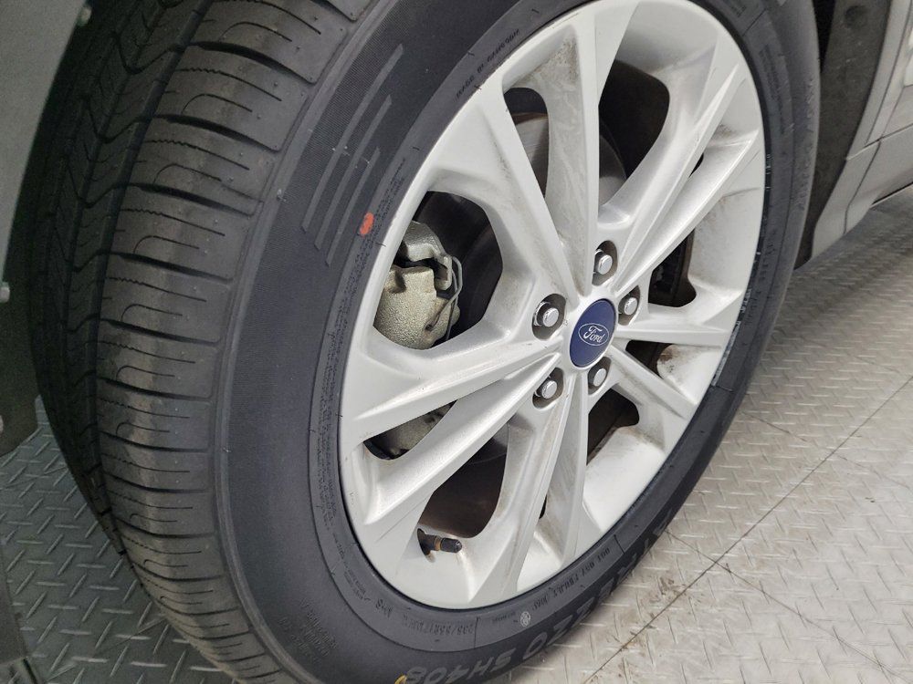 Used 2018 Ford Escape SE FWD image 31