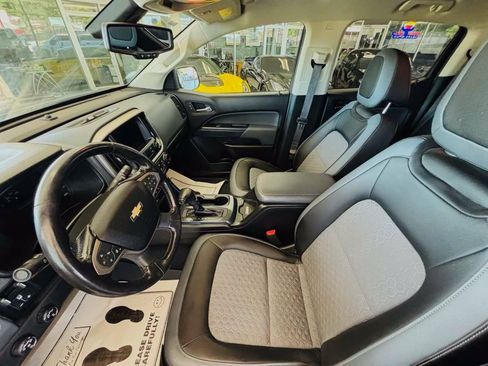 Used 2019 Chevrolet Colorado Z71 AWD/4WD image 27