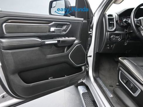 Used 2022 RAM 1500 Laramie AWD/4WD image 17