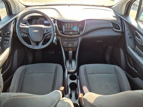Used 2017 Chevrolet Trax LS w/ LPO, Cargo Package AWD/4WD image 24