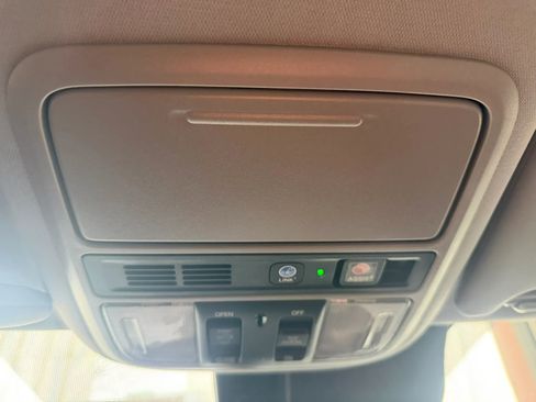 Used 2019 Honda Pilot Touring image 23