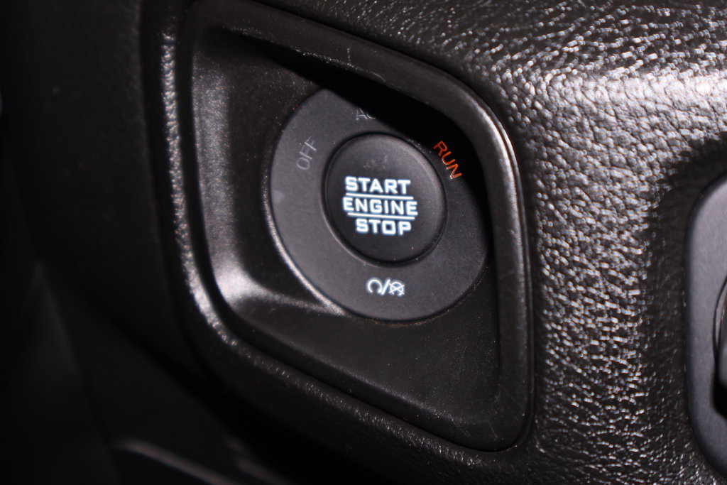 Used 2025 Jeep Wrangler Unlimited Sport AWD/4WD image 24