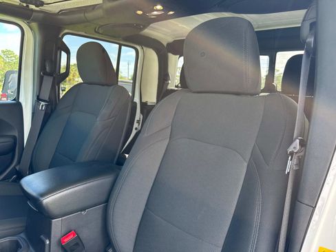 Used 2020 Jeep Gladiator Sport w/ Quick Order Package 24S image 24