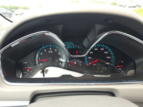 Certified 2016 Chevrolet Traverse LT FWD image 15