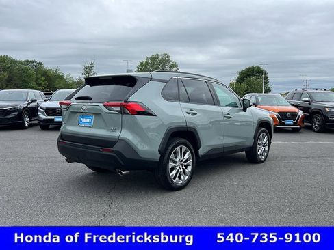 Used 2023 Toyota RAV4 XLE Premium AWD/4WD image 8