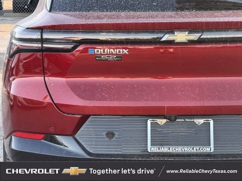 Used 2024 Chevrolet Equinox EV LT FWD image 7