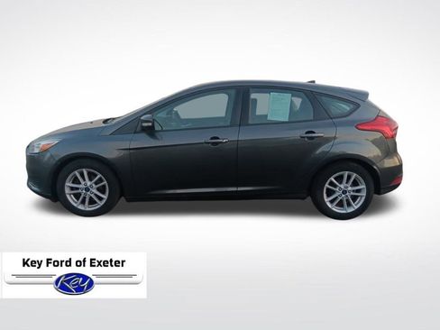 Used 2017 Ford Focus SE FWD image 5