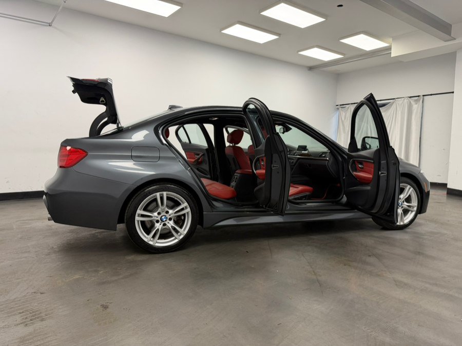 Used 2015 BMW 335i xDrive Sedan w/ M Sport AWD/4WD image 26
