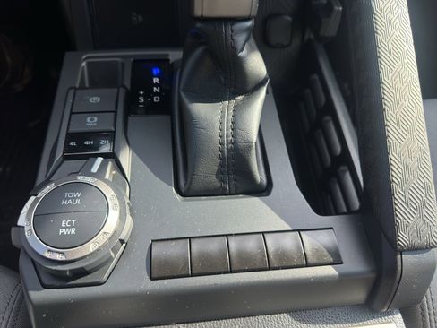 Certified 2024 Toyota Tacoma SR5 w/ SR5 Upgrade Package image 13