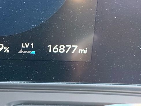 Used 2024 Hyundai Kona SEL FWD image 13