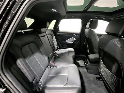 Used 2025 Audi Q3 2.0T Premium w/ Convenience Package image 28