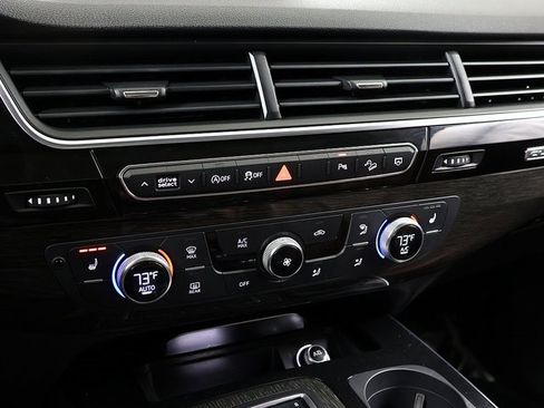 Used 2019 Audi Q7 3.0T Premium w/ Convenience Package image 22