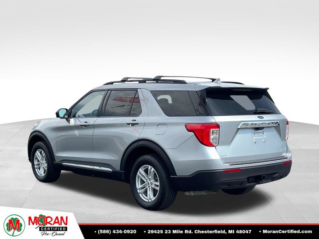 Used 2020 Ford Explorer XLT w/ Comfort Package AWD/4WD image 4