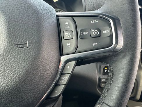 Used 2025 RAM 1500 Laramie image 31