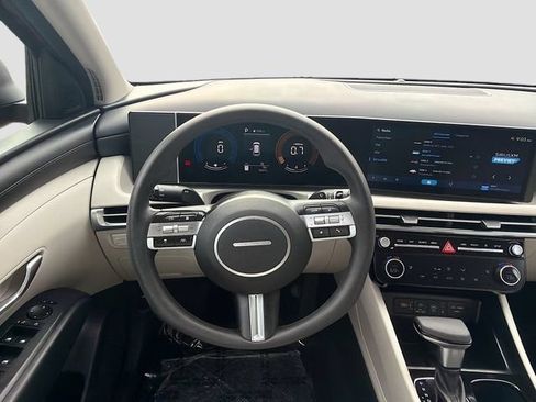 Certified 2025 Hyundai Tucson SEL FWD image 22