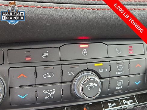 Used 2025 Dodge Durango GT w/ Trailer Tow Group IV AWD/4WD image 23